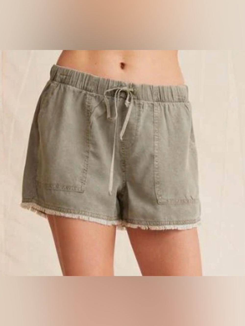 Bella Dahl Fray Hem Shorts - L